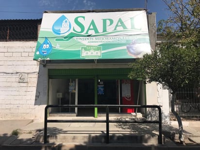 A partir de este viernes, colonias como Castilagua, San Antonio, Lucio Cabañas, Las Huertas 1 y 2 y Mártires del 68 resentirán baja presión de agua potable en la tubería debido a labores de mantenimiento en el pozo que abastece al norponiente de Lerdo. (ARCHIVO)