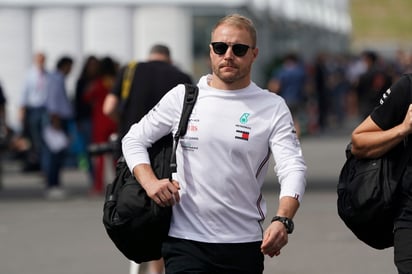 Valtteri Bottas logró los mejores tiempos en las dos prácticas de ayer para el Gran Premio de Japón. (AP)