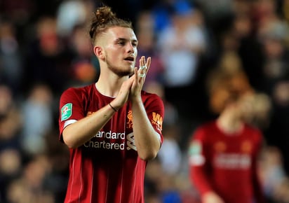 Harvey Elliott fue acusado por la Federación Inglesa tras burlarse del delantero del Tottenham, Harry Kane, por perder la final de Champions. (AP) 