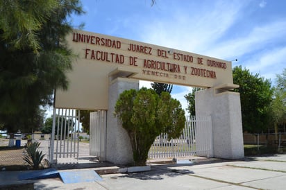 Comparecieron alrededor de 25 estudiantes de la carrera de Ingeniero Agrónomo Zootecnista. (ARCHIVO)