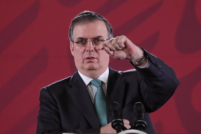 Esta mañana de domingo, el canciller mexicano Marcelo Ebrard Casaubón informó que la noche del sábado falleció su papá, Marcelo Ebrard Maure, a quien describió como 'padre ejemplar, ciudadano íntegro y patriota'. (ARCHIVO)