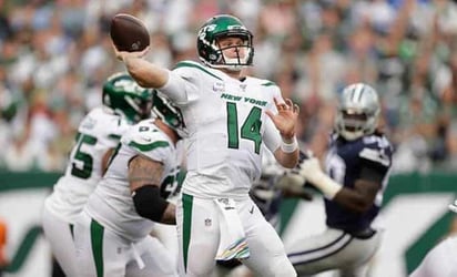 Luego de perderse tres partidos mientras se recuperaba de una mononucleosis, el mariscal Sam Darnold reapareció para guiar a los Jets a su primera victoria de la temporada. (AP)