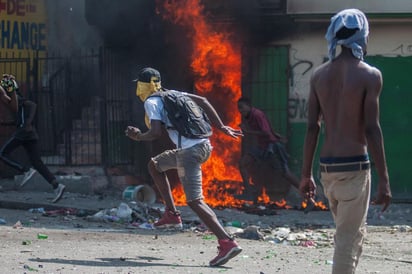 Naciones Unidas cerró este martes oficialmente su misión de paz en Haití y lo hizo preocupada por la grave crisis que atraviesa el país. (ARCHIVO)