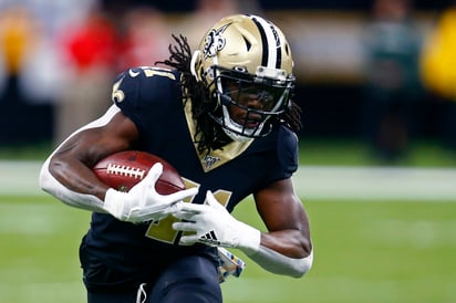 Alvin Kamara, estelar corredor de los Santos, se perderá el duelo de hoy por lesiones de rodilla y tobillo.