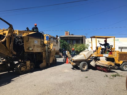 Ayer iniciaron las obras de pavimentación en dos calles de El Foce en Gómez Palacio. (EL SIGLO DE TORREÓN)