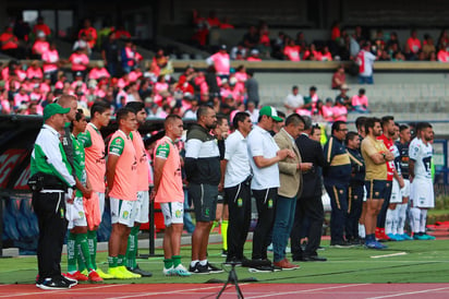 Pumas y León mostraron su empatía con los Tiburones Rojos de Veracruz. (EFE)