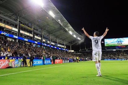 Zlatan Ibrahimovic se encuentra jugando en los playoffs de la MLS. (ARCHIVO)