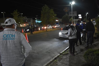 Los agentes tienen derecho a no ser violentados, además de contar con las herramientas y medidas de seguridad para su protección, al ser un trabajo de alto riesgo. (EL SIGLO DE TORREÓN)