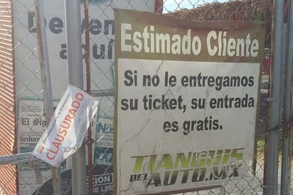 En el lugar se colocaron los sellos de clausura, colocados por personal de la Administración Local de Recaudación. (EL SIGLO DE TORREÓN)