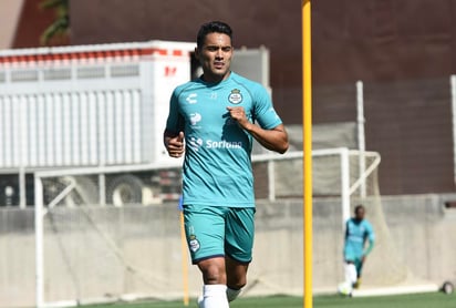 Los Guerreros de Santos Laguna no dieron una fecha estimada para el regreso del 'Gallito' Vázquez. (ARCHIVO)