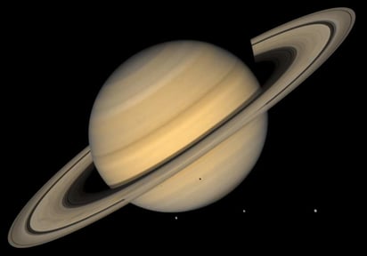 desarrollaron un modelo numérico con el que, mediante superordenadores, reprodujeron la evolución de las tormentas polares en Saturno. (ARCHIVO)