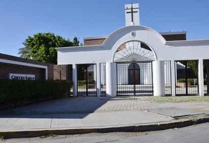 Pueden asistir padres de familia junto con sus hijos al auditorio del Centro Saulo. (ARCHIVO)