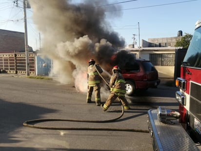 No se reportaron personas lesionadas o intoxicadas tras el incidente, aunque se informó que el vehículo fue pérdida total. (EL SIGLO DE TORREÓN)

