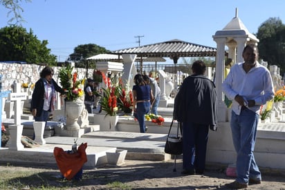 La ciudad de Gómez Palacio cuenta con dos panteones municipales: Guadalupe en su etapa 1 y 2, y La Rosa. (ARCHIVO)