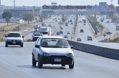 Se presentó una iniciativa de reforma para establecer la vigencia de cinco años para las placas automotrices.