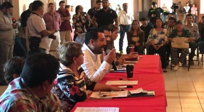 En su intervención, el regidor panista Ángel Francisco Luna Puente criticó el Tabulador de Sueldos propuesto en el anteproyecto para el ejercicio fiscal 2020. (EL SIGLO DE TORREÓN)