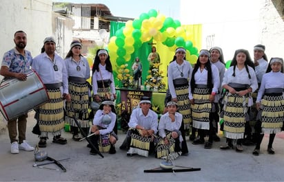 
El grupo de danzantes tiene ya 25 años operando con altas y bajas de integrantes, por lo que se ha enfrentado al problema de la falta de compromiso de la gente. (EL SIGLO DE TORREÓN)