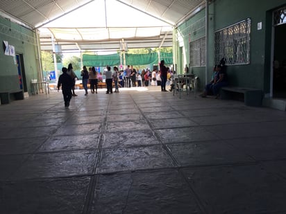 En todas las escuelas se tienen requerimientos de mejora de algún tipo por lo que la gran mayoría tendrá que esperar. (EL SIGLO DE TORREÓN)