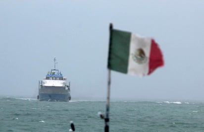  Los pronósticos de tormentas muy fuertes, para Yucatán y los otros estados de la península, se mantienen por el paso de la onda tropical 47 en la región, además de la influencia del frente frío siete sobre el suroeste del Golfo de México. (ARCHIVO)