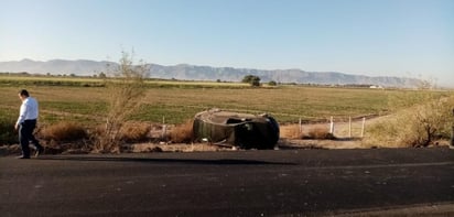 Fue a las 07:45 horas que se recibió el reporte en donde se indicaba que en la autopista ya mencionada, a la altura del ejido Rosita se había suscitado el accidente.
(EL SIGLO DE TORREÓN)