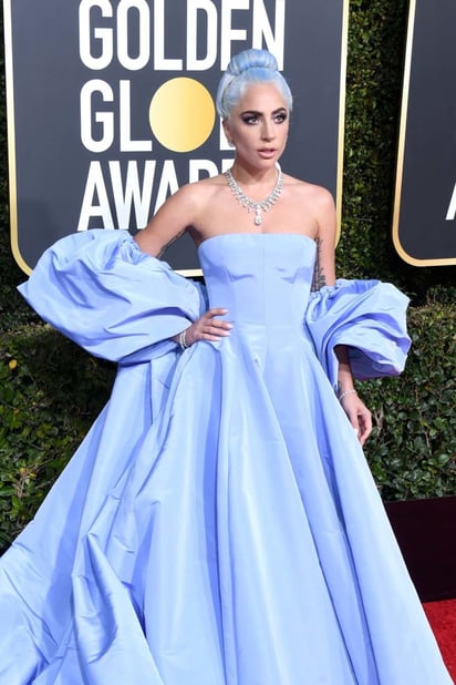 Vestido. Recamarera asegura que la cantante Lady Gaga 'se lo dejó' en la habitación del hotel donde se realizó la gala. (ESPECIAL) 