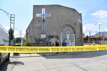 Un posible ajuste de cuentas del Cártel de Tláhuac o rencillas personales son dos de las principales líneas de investigación que siguen las autoridades el Estado de México en torno al atentado que sufrió este martes el alcalde de este municipio, Francisco Tenorio Contreras, y en el que también resultó lesionado su secretario particular, Carlos Alberto Arellano. (EL UNIVERSAL)