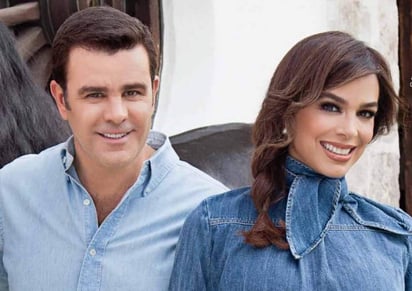 Biby Gaytán y Eduardo Capetillo han demostrado ser una de las parejas más sólidas del espectáculo, sin embargo, ambos artistas dejaron de seguirse en redes sociales, acto que desató rumores de un posible distanciamiento. (INSTAGRAM)