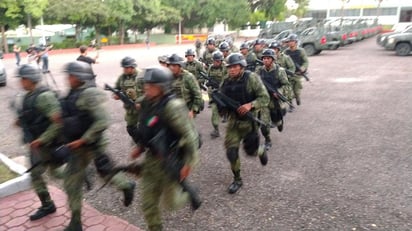 El coronel responsable del operativo para capturar a Ovidio Guzmán López, en Culiacán, Sinaloa, y cuyo nombre fue revelado ayer, tendrá la protección que sea necesaria, pues no está solo, afirmó el presidente Andrés Manuel López Obrador. (ARCHIVO)