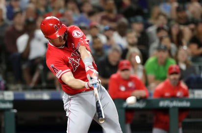 Mike Trout está entre los candidatos a ganar el premio al Jugador Más Valioso de la Liga Americana, sería la tercera ocasión que lo gane. (AP)