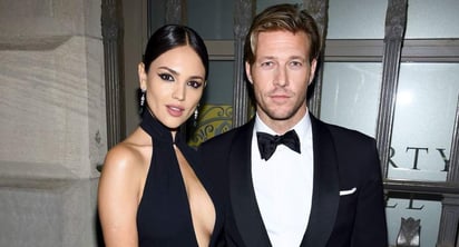 Eiza González eliminó todas las fotografías junto al actor australiano Luke Bracey, de quien se cree mantuvo una relación. (TWITTER)