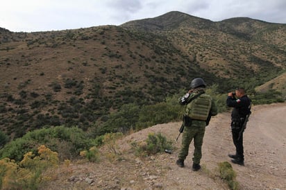 'En el fondo el pleito es por la frontera y las posibilidades de cruce de los opioides que demandan en Estados Unidos', señaló a El Universal un exmando de la extinta Policía Federal. (NOTIMEX)