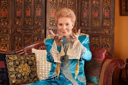 La gobernadora de Puerto Rico, Wanda Vázquez, decretó este jueves un día de duelo por el fallecimiento del astrólogo Walter Mercado, quien murió el pasado sábado a los 87 años de edad y será sepultado el viernes. (ESPECIAL)
