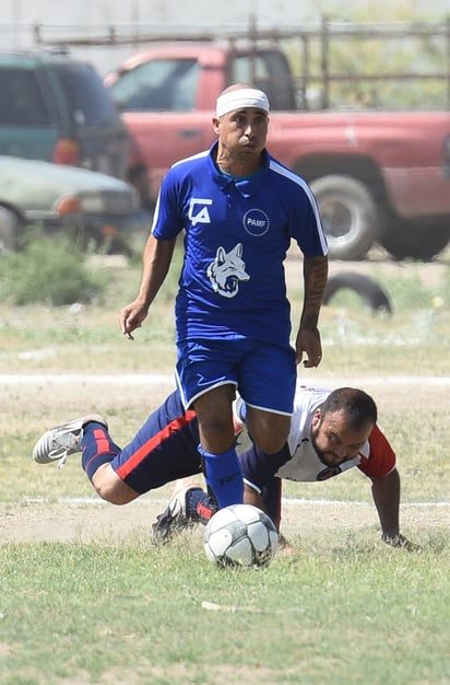 Cada domingo, se disputan grandes partidos en todos los campos. (ESPECIAL)