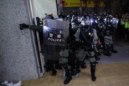 La indignación contra la policía se ha profundizado tras la muerte el viernes de un joven de 22 años. (ARCHIVO)