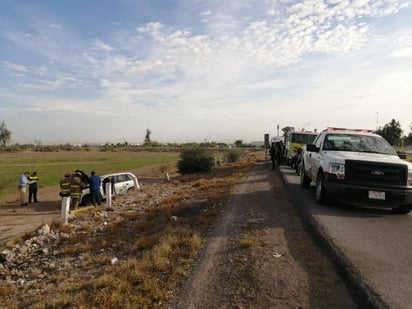 El vehículo siniestrado es un Chevrolet Chevy de color blanco, con placas de circulación del estado de Coahuila, el cual era conducido por Juan José de 33 años de edad.
(EL SIGLO DE TORREÓN)