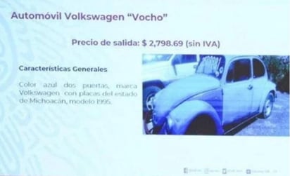 En el catálogo del IABA se le mostró en su estado actual: rines, defensa y motor oxidado, llantas ponchadas, pintura quemada por el sol, sin espejos laterales. De su último dueño, sólo quedó un rosario colgando del retrovisor. (ESPECIAL)