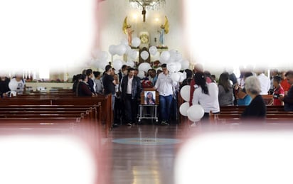 La muerte de los ocho menores de edad en el bombardeo en agosto pasado salió a la luz la semana pasada en un debate de moción de censura al entonces ministro de Defensa, Guillermo Botero, quien renunció ante las críticas desatadas por ocultar dicha información. (ARCHIVO)