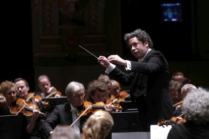 Dudamel insistió en que la cultura es la identidad de los pueblos y mientras se le considere como un elemento de unión y de encuentro, 'más poder tendrá en la transformación de las nuevas generaciones'. (ARCHIVO)