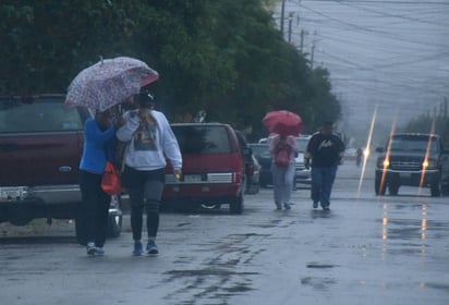 La lluvia intermitente continuará hasta este miércoles y se registrarán temperaturas mínimas de 8 a 10 grados centígrados. (FERNANDO COMPEÁN)