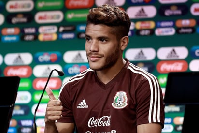 Jonathan Dos Santos sufrió una lesión en la pierna derecha y se perderá los partidos de México ante Panamá y Bermudas. (ARCHIVO)