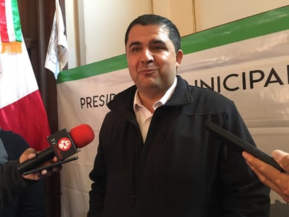 El presidente municipal indicó que al Estado las participaciones federales le llegan del 20 al 25 del mes anterior por lo que tiene 10 días para hacer la corrida financiera y hacer la dispersión.
(EL SIGLO DE TORREÓN)