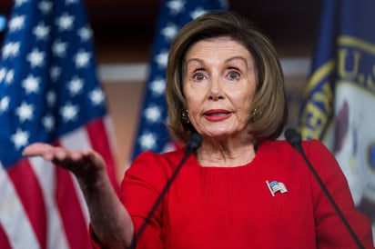 Nancy Pelosi, aseguró este jueves que la primera audiencia pública en la investigación contra el presidente estadounidense, Donald Trump, 'corroboró las pruebas de un soborno' cometido por el mandatario. (EFE)