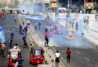 Olas de protestas estremecen Bagdad y las provincias del sur de Irak. Los manifestantes piden la caída de un establishment político que según ellos no los representa. (ARCHIVO) 