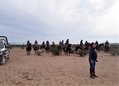 San Juana es una mujer de 47 años de edad con tez morena y complexión delgada, que al momento de su desaparición vestía blusa blanca y pantalón tipo capri. (EL SIGLO DE TORREÓN)