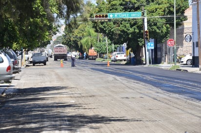 Autoridades han atendido este año unos 3 millones 300 mil metros cuadrados de pavimento. (ARCHIVO)