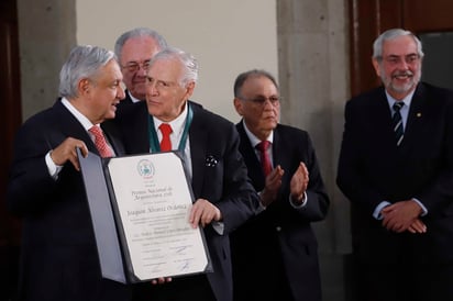 López Obrador resaltó que se tienen que destinar recursos a la gente que más lo necesita. (AGENCIAS)