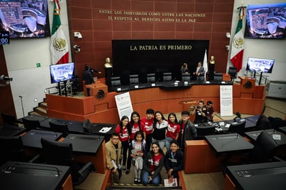 Esta reunión de jóvenes y funcionarios se dio en el marco del 30 aniversario de la Convención sobre los Derechos del Niño, firmada el 20 de noviembre de 1989. (ESPECIAL)