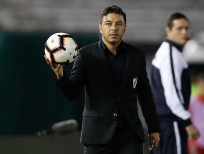 A Rivaldo le gustaría que Marcelo Gallardo sea el sucesor de Ernesto Valverde en el Barcelona. (ARCHIVO)