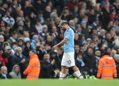 El atacante argentino fue sustituido en el triunfo de los 'Citizens' en casa ante el Chelsea, en la Premier League. (EFE)