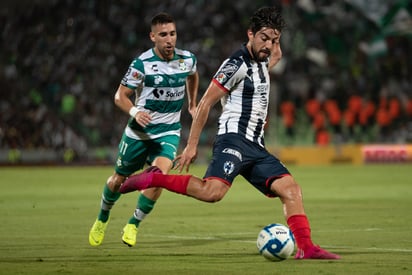 Santos Laguna visita a los Rayados el jueves para disputar el juego de ida de los Cuartos de Final del Apertura 2019. (ARCHIVO)